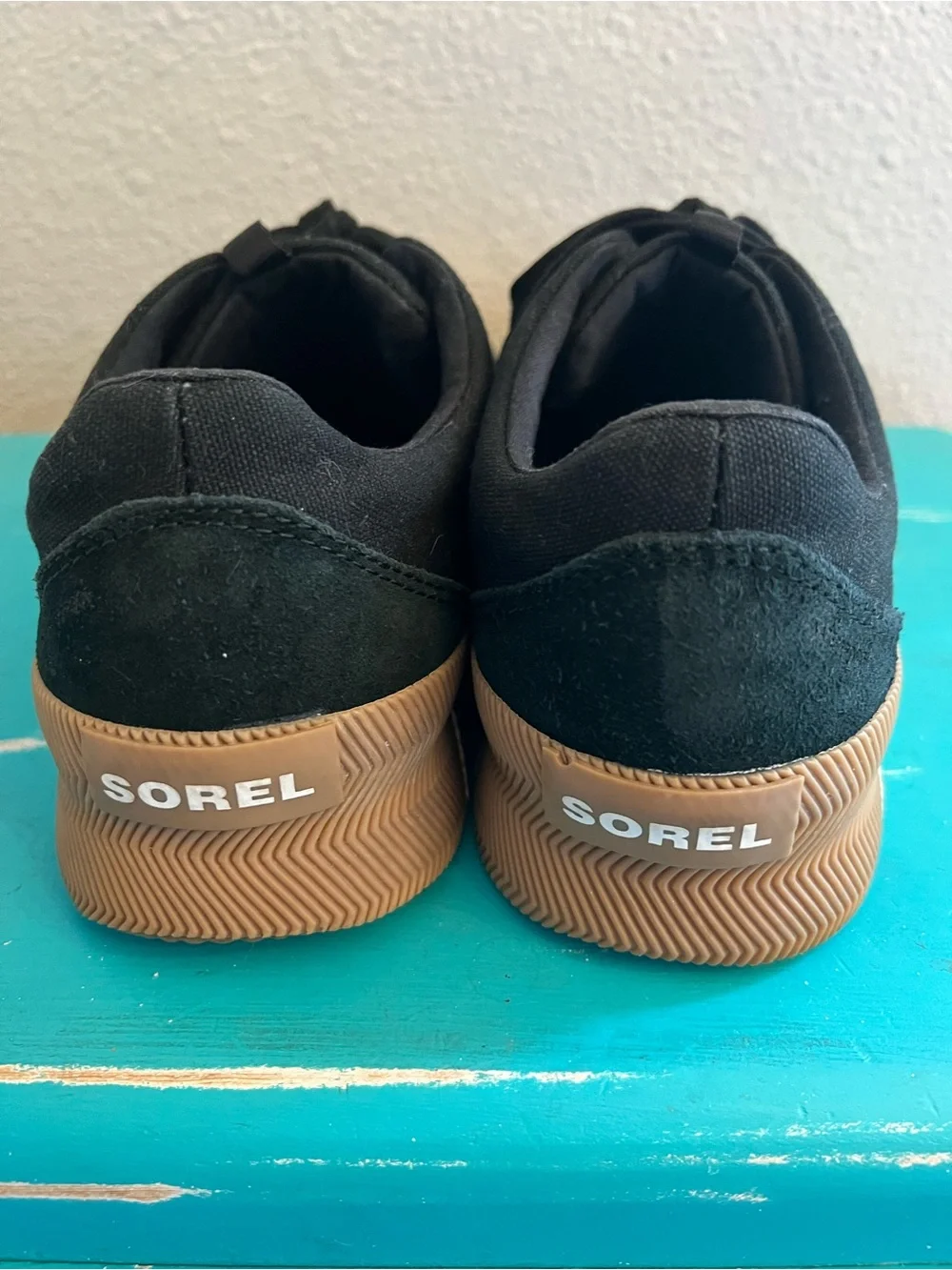 Sorel Out And About Waterproof Sneaker Black Size 10